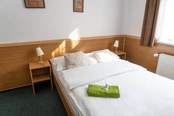 Фото номера Одноместный номер Отель Hotel Beskid г. Бельско-Бяла 12