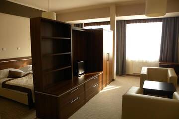 Фото номера Двухместный номер с 1 кроватью или 2 отдельными кроватями Отель Hotel Dębowiec г. Бельско-Бяла 19