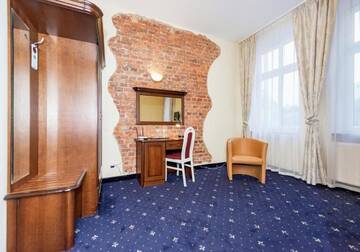 Фото номера Стандартный двухместный номер с 2 отдельными кроватями Отель Hotel Marczewski г. Бельско-Бяла 21