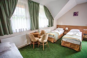 Фото Отель Wróblówka Hotel Restauracja г. Бельско-Бяла 4