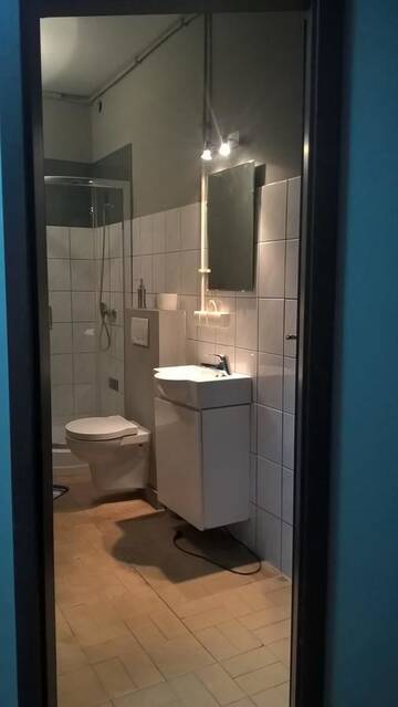 Фото номера Общий номер для мужчин и женщин с 8 кроватями Хостелы Industrial Hostel г. Бельско-Бяла 4