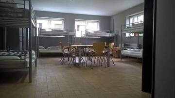 Фото номера Общий номер для мужчин и женщин с 8 кроватями Хостелы Industrial Hostel г. Бельско-Бяла 10