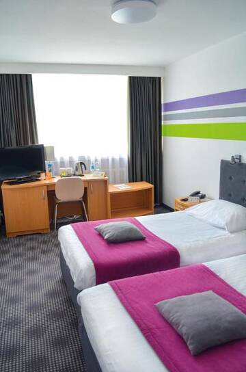 Фото номера Улучшенный двухместный номер с 2 отдельными кроватями Отель ibis Styles Bielsko Biala г. Бельско-Бяла 3